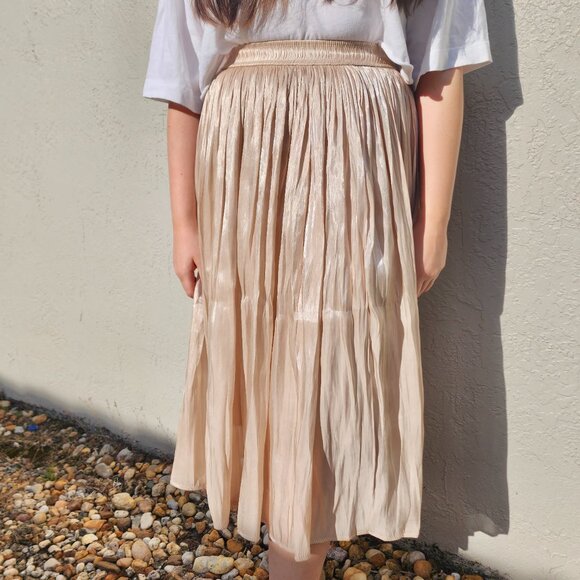 High-Waisted Pleated Midi Skirt Women’s Champagne Metallic Skirt - Picture 4 of 5